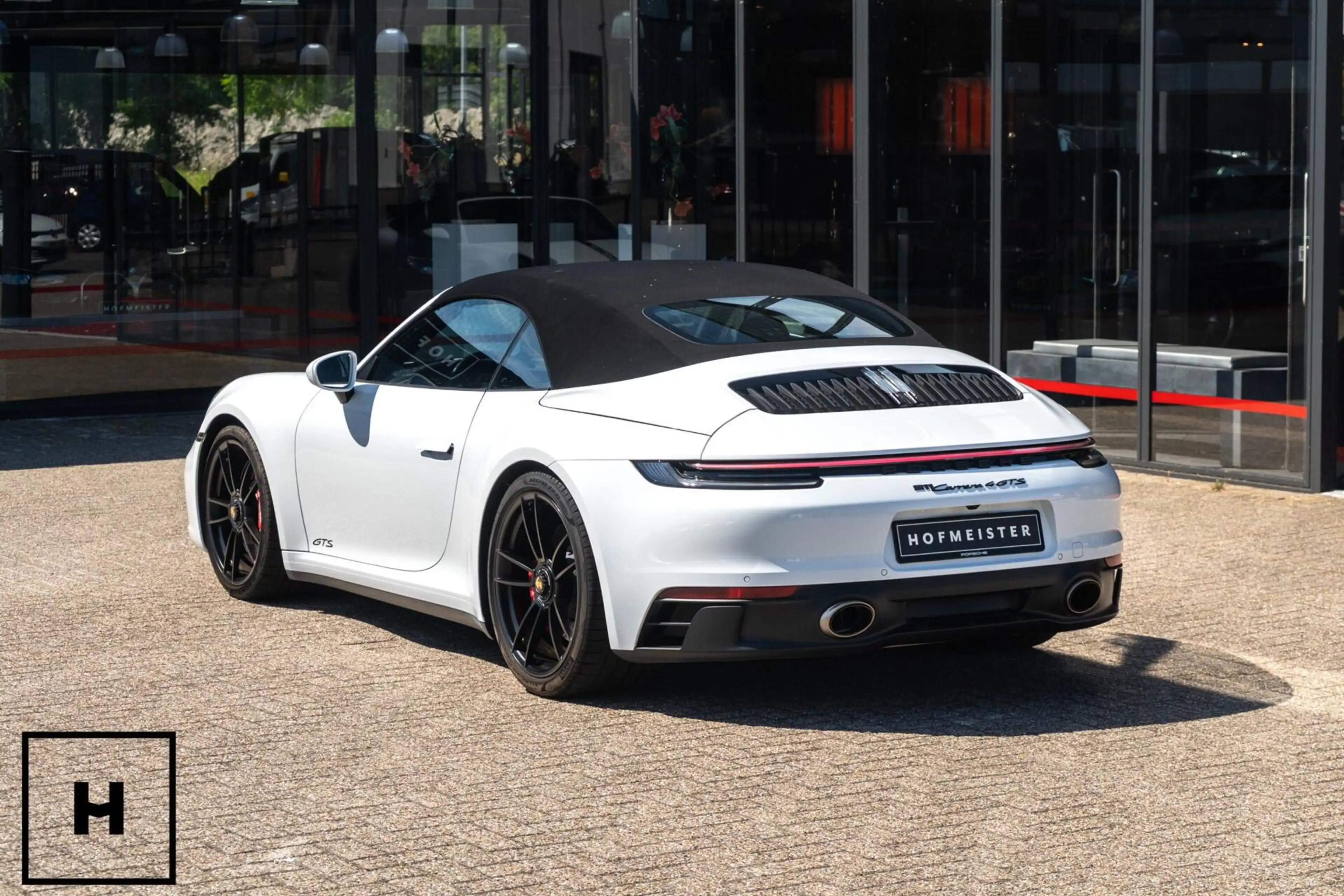 Porsche 992 Cabrio 3.0 Carrera 4 GTS — photo 22