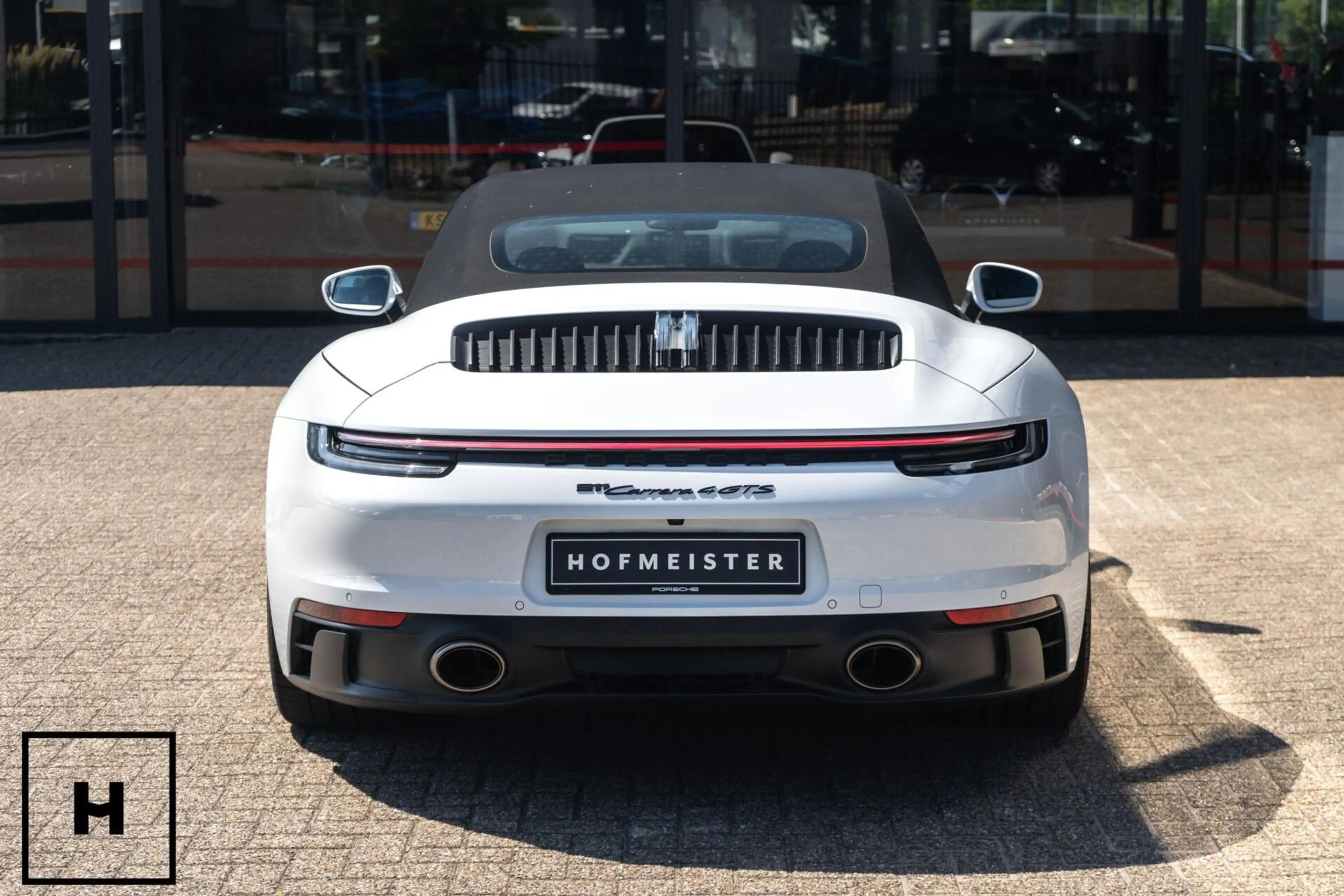 Porsche 992 Cabrio 3.0 Carrera 4 GTS — photo 40