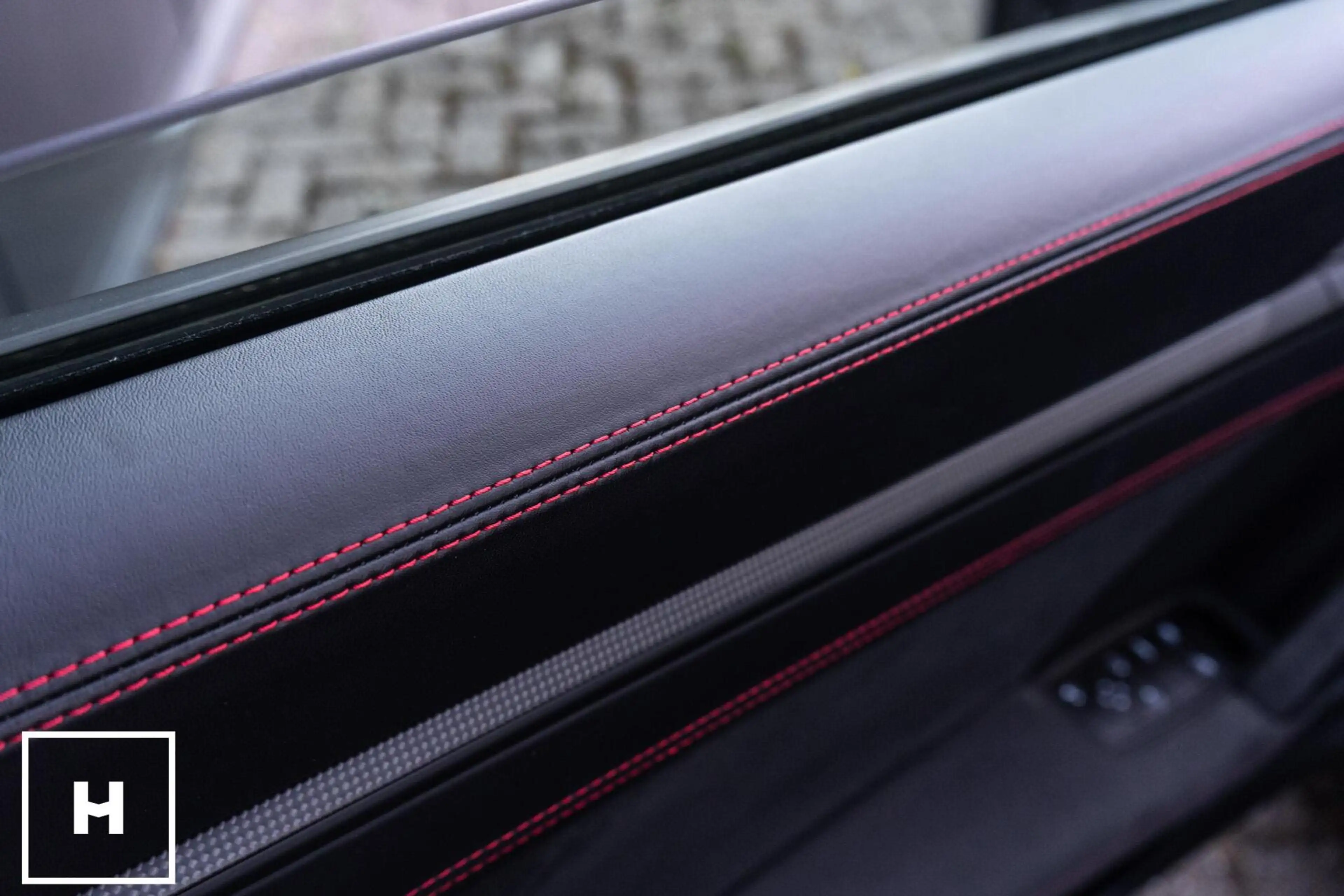 Porsche 992 Cabrio 3.0 Carrera 4 GTS — photo 48