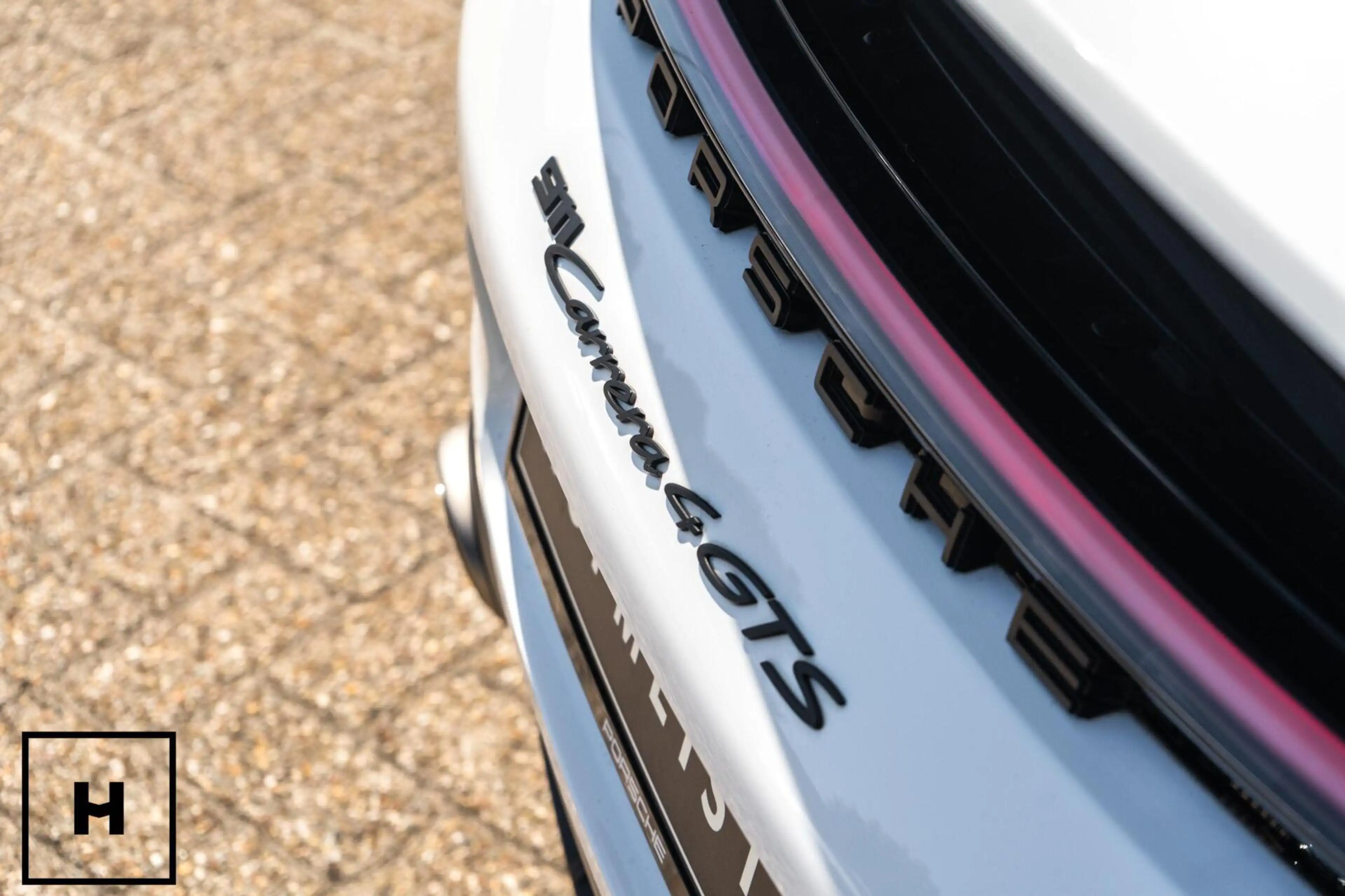 Porsche 992 Cabrio 3.0 Carrera 4 GTS — photo 18