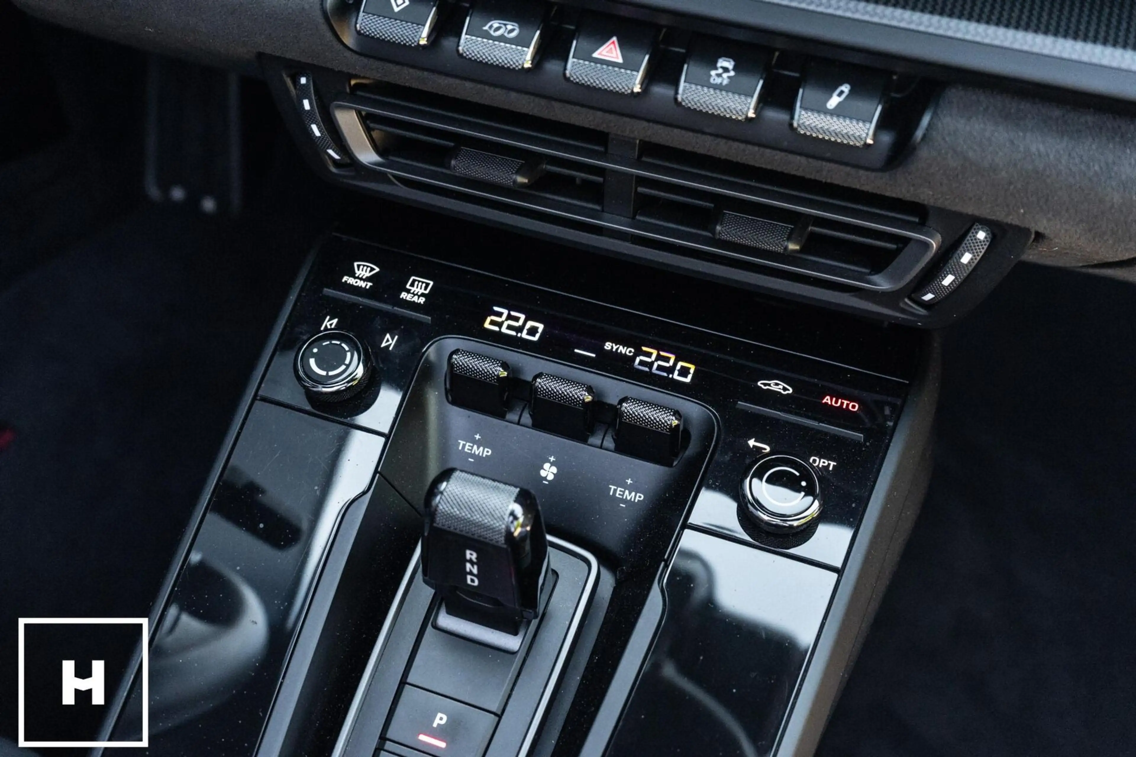 Porsche 992 Cabrio 3.0 Carrera 4 GTS — photo 46