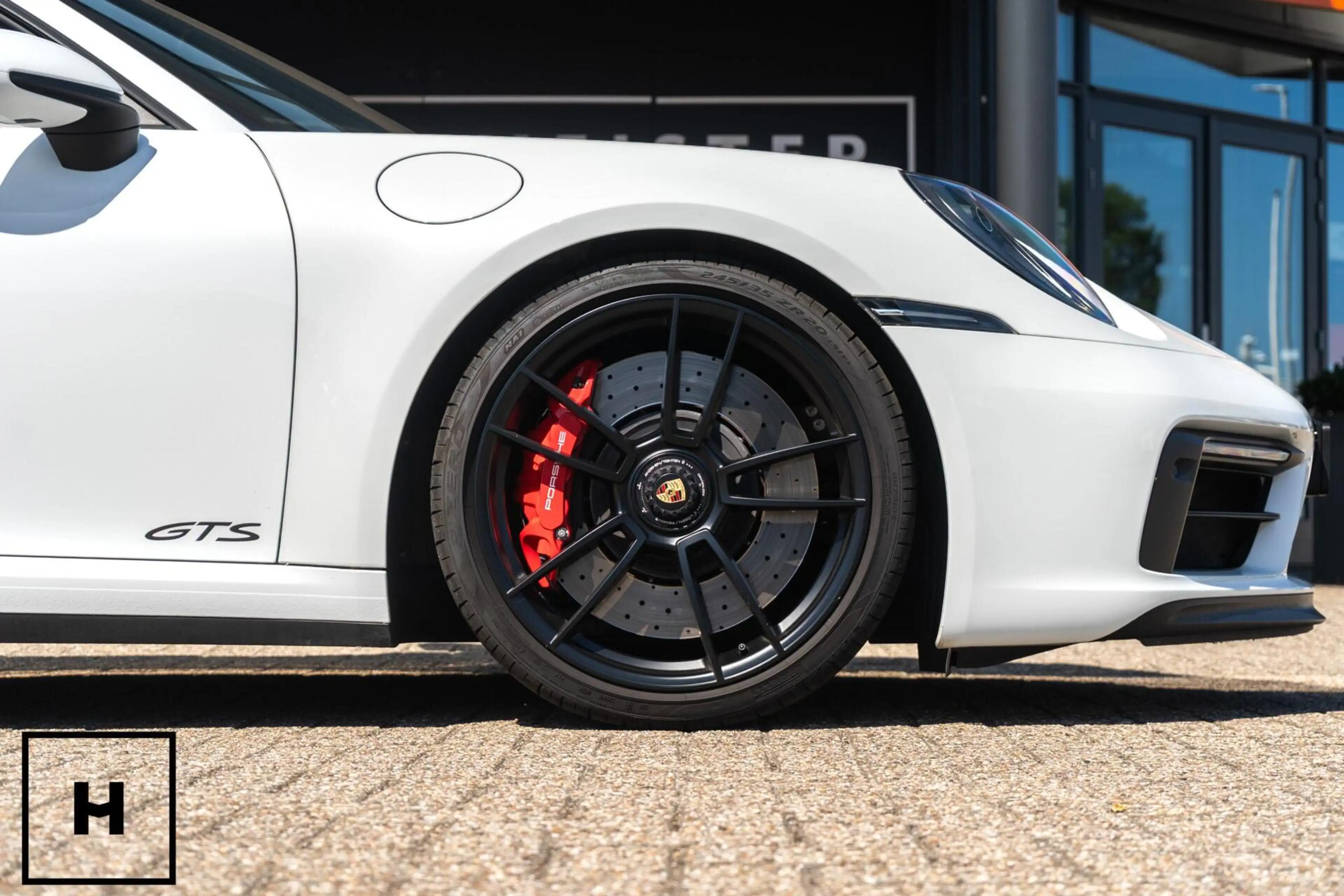 Porsche 992 Cabrio 3.0 Carrera 4 GTS — photo 5