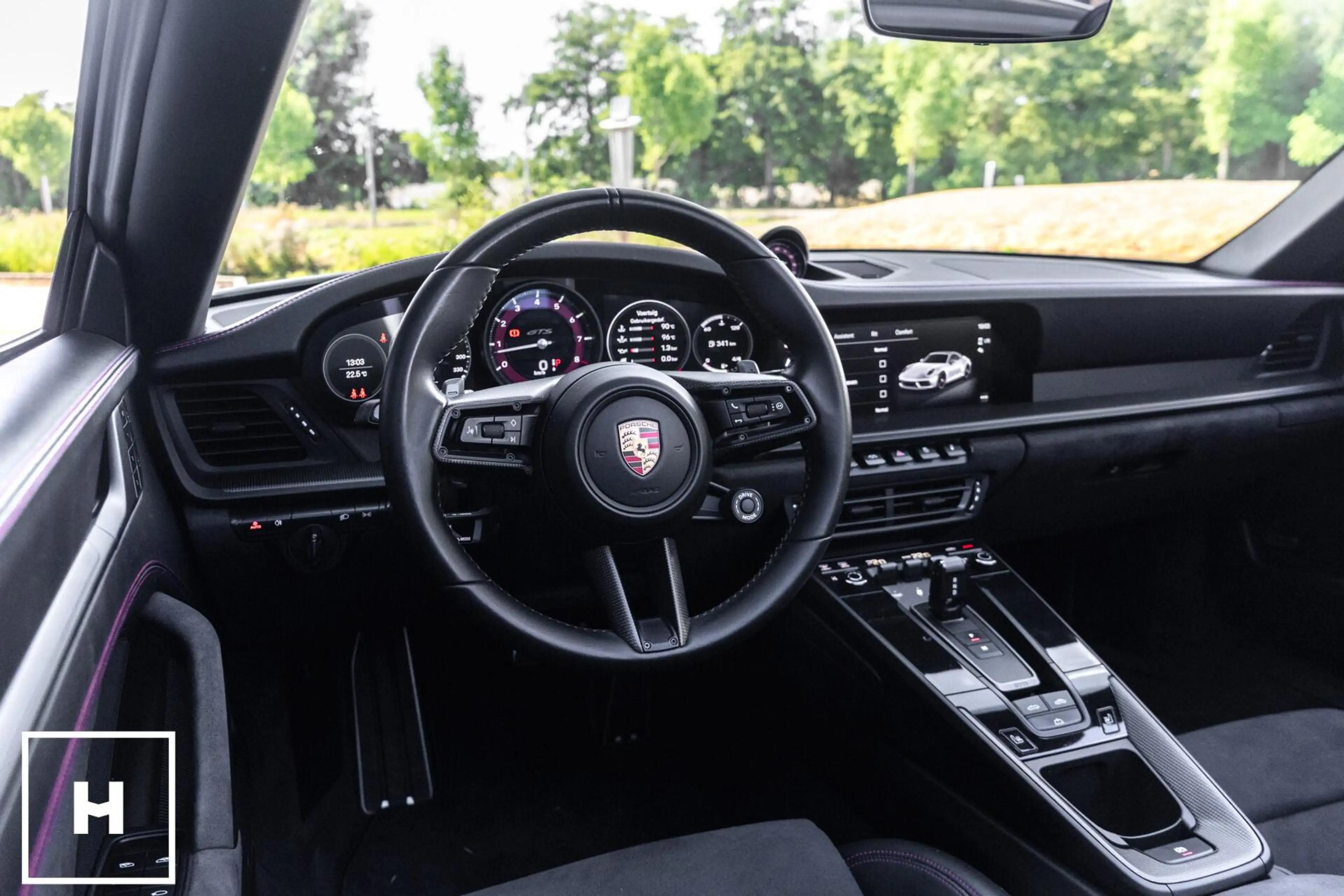 Porsche 992 Cabrio 3.0 Carrera 4 GTS — photo 50