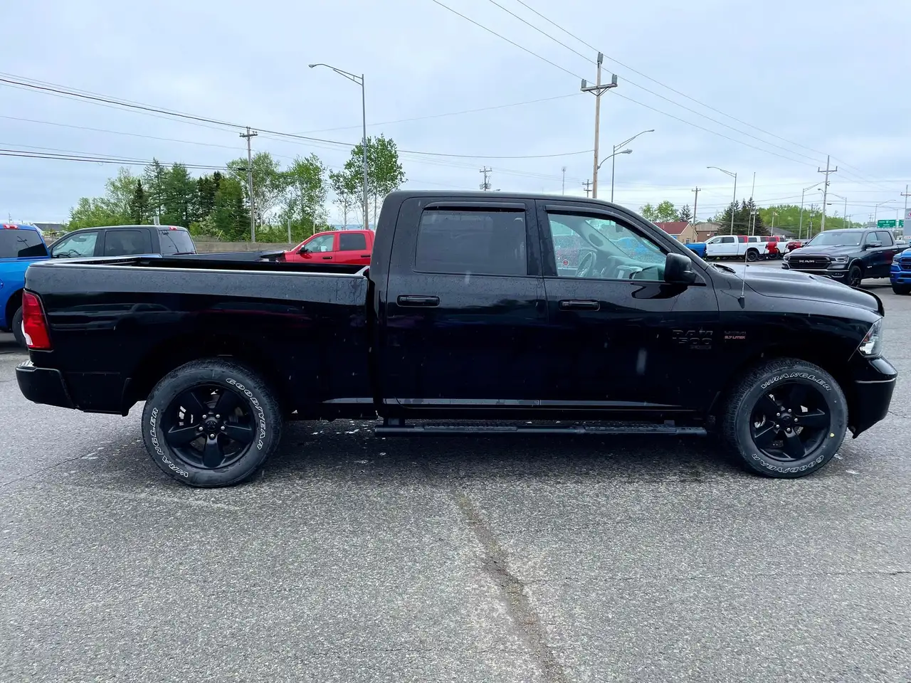 RAM 1500 снимка RAM 1500