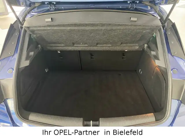Opel Astra view 13