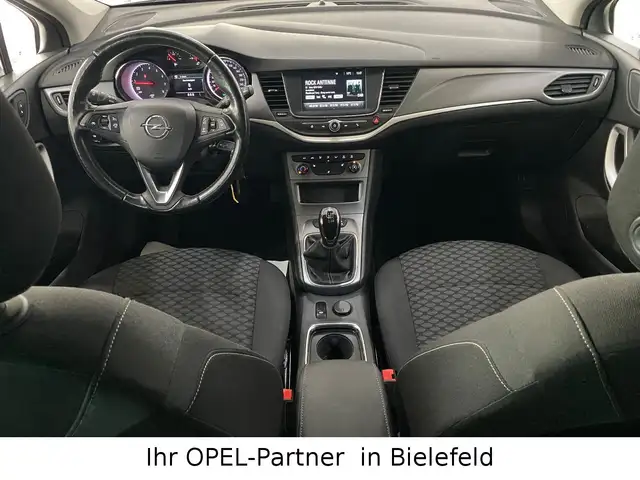 Opel Astra view 9