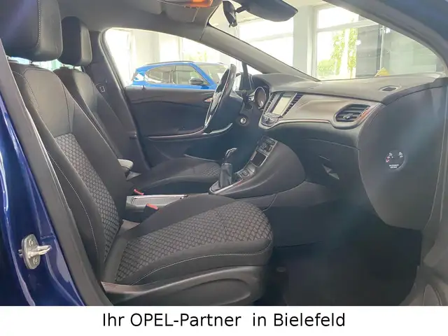 Opel Astra view 10