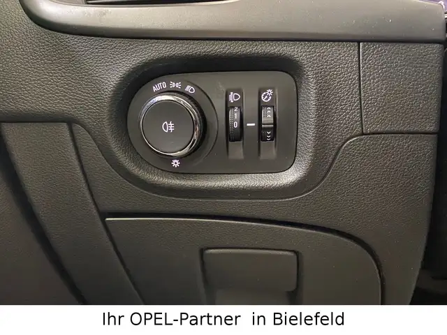 Opel Astra view 14