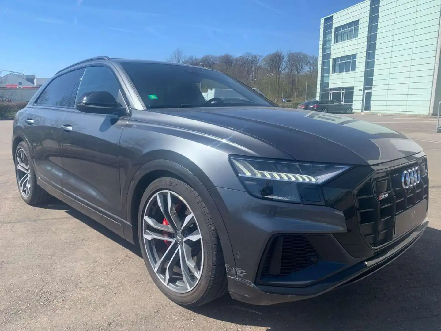 Audi SQ8 TDI Tiptronic Šedá - 1