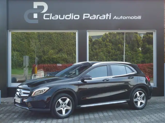 Mercedes-Benz GLA 200 d AUTOMATIC 4MATIC PREMIUM