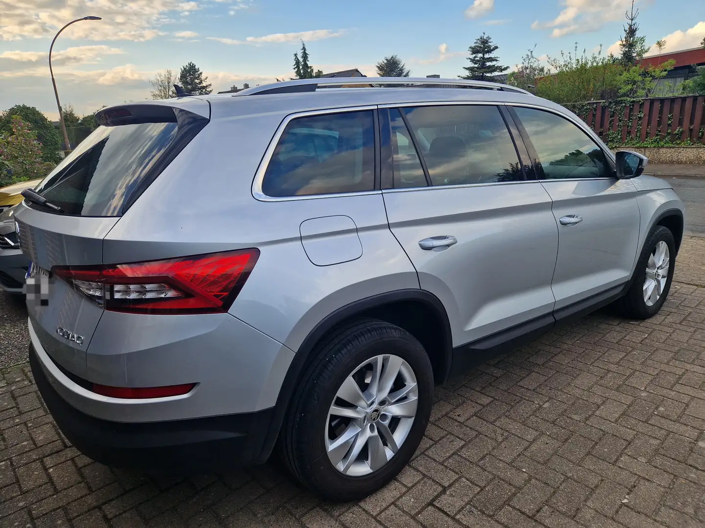 Skoda Kodiaq Kodiaq Diesel 2.0 TDI DSG Ambition Silber - 1