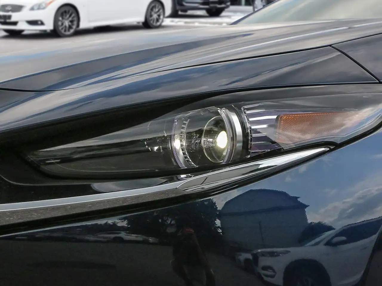 Mazda CX-30 photo Mazda CX-30