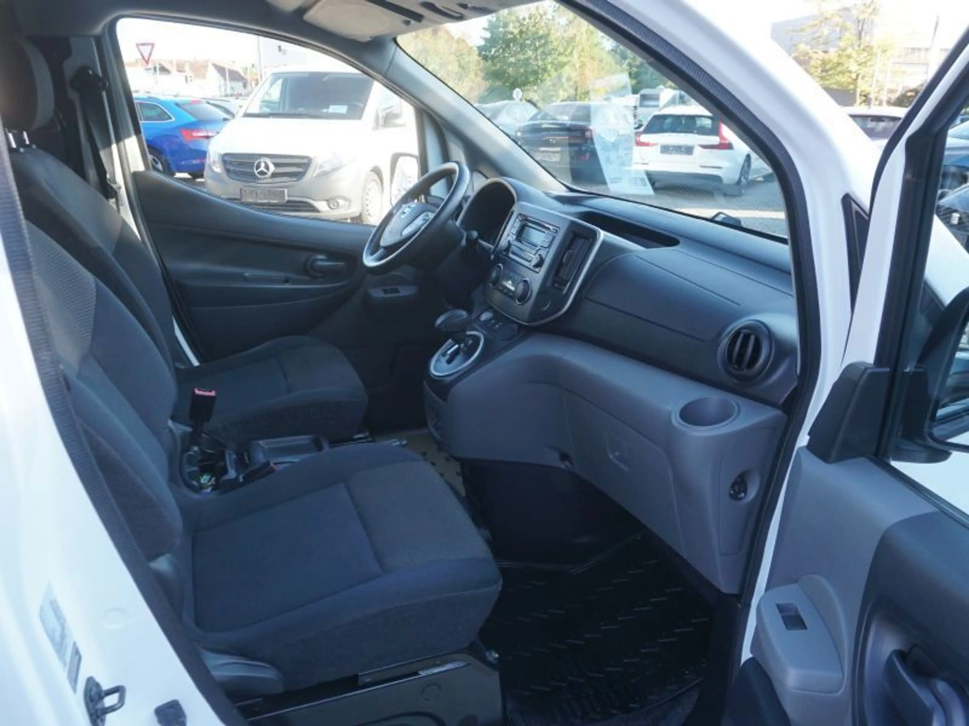 Nissan E-NV200 Kasten Comfort *KLIMA+KAMERA* — photo 8