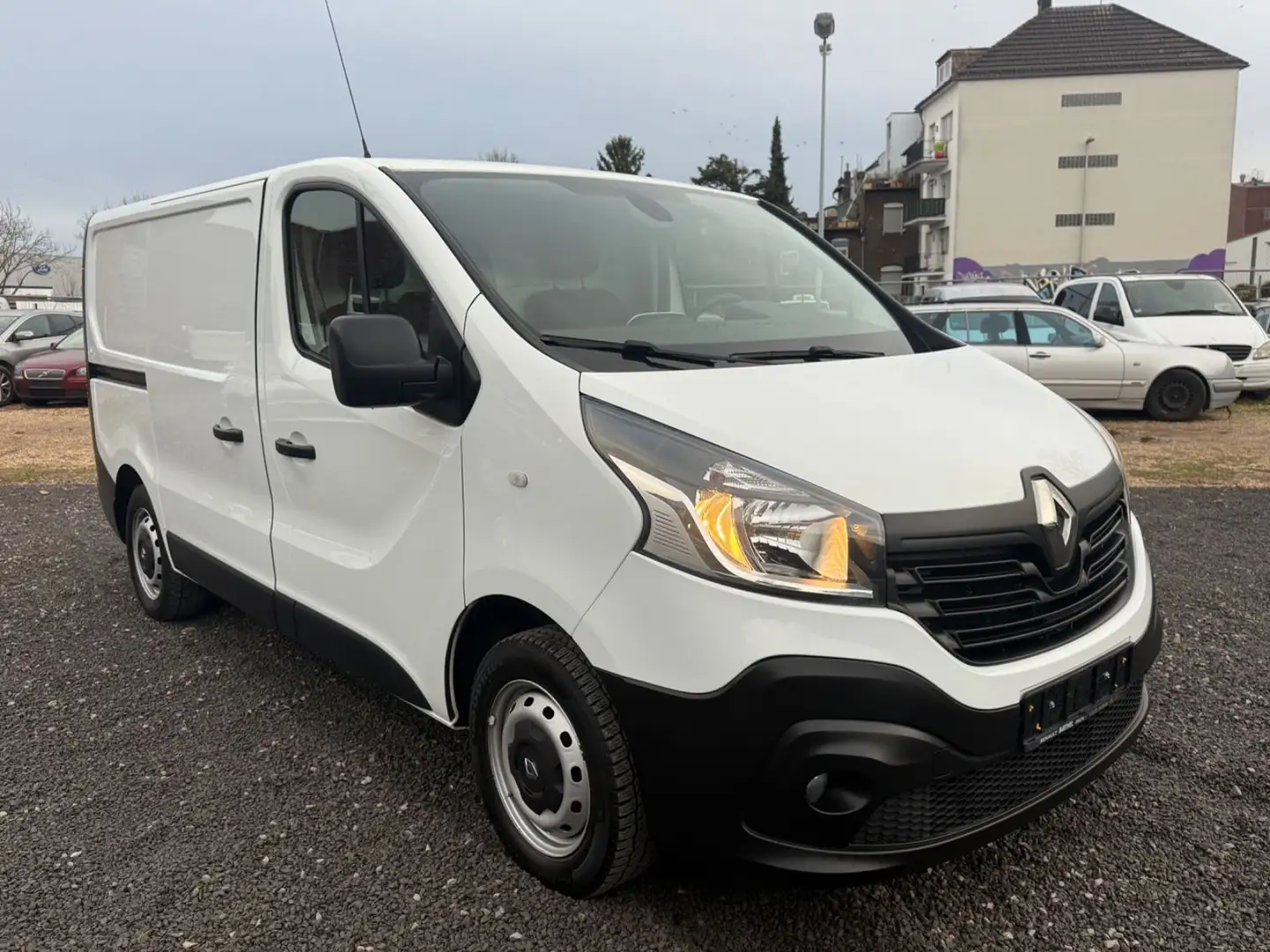 Renault Trafic Kasten L1H1 2,9t Komfort/Klima Mauve - 1