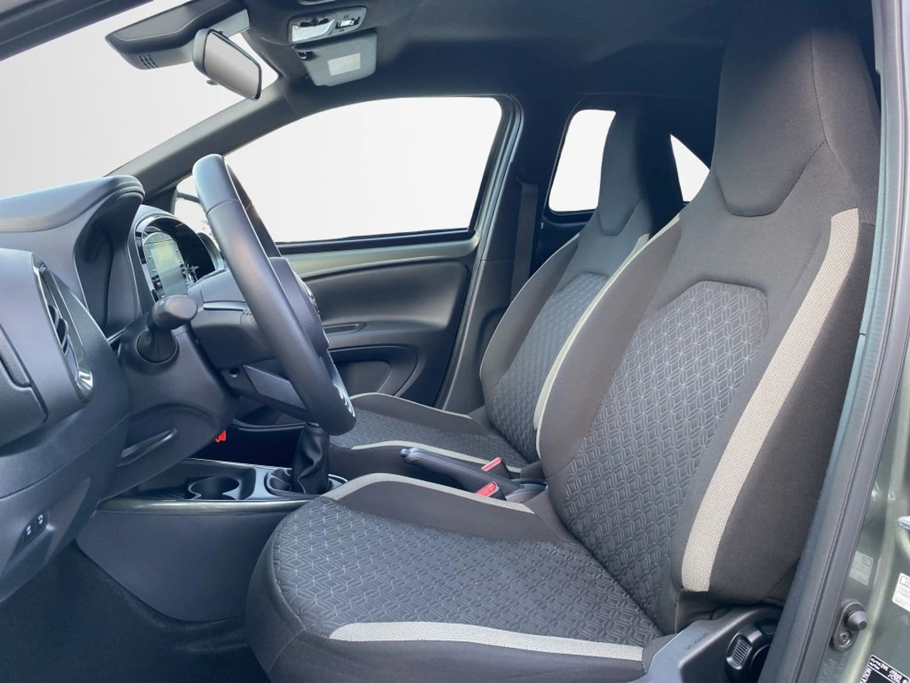 Toyota Aygo X Pulse *Allwetter+Carplay+AndroidAuto* — photo 9