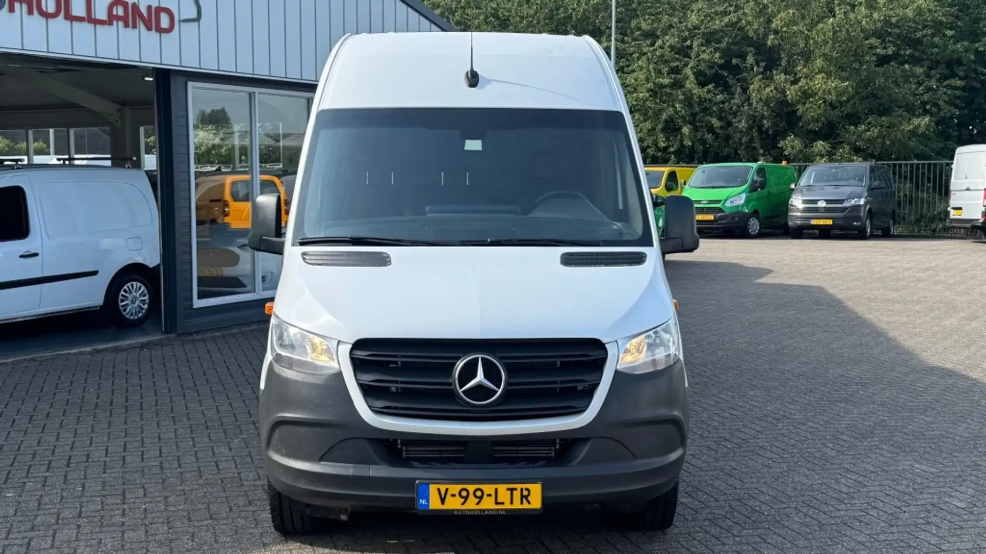 Mercedes-Benz Sprinter 319 CDI 140KW 177PK L3H2 3.0 6 CILINDER V6 Blanc - 2