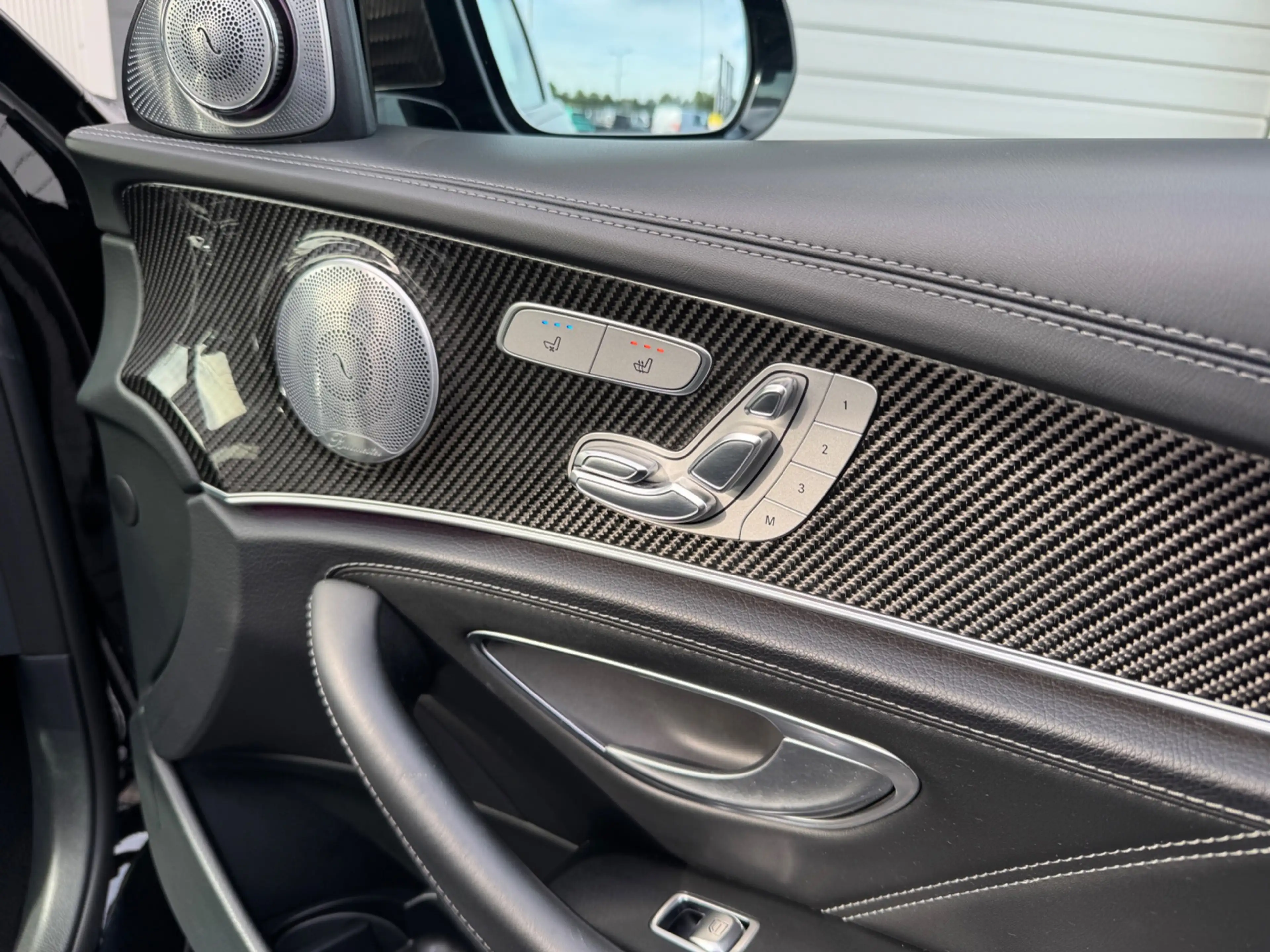Mercedes-Benz E 63 AMG S 4MATIC+ Carbon BOMVOL — photo 37