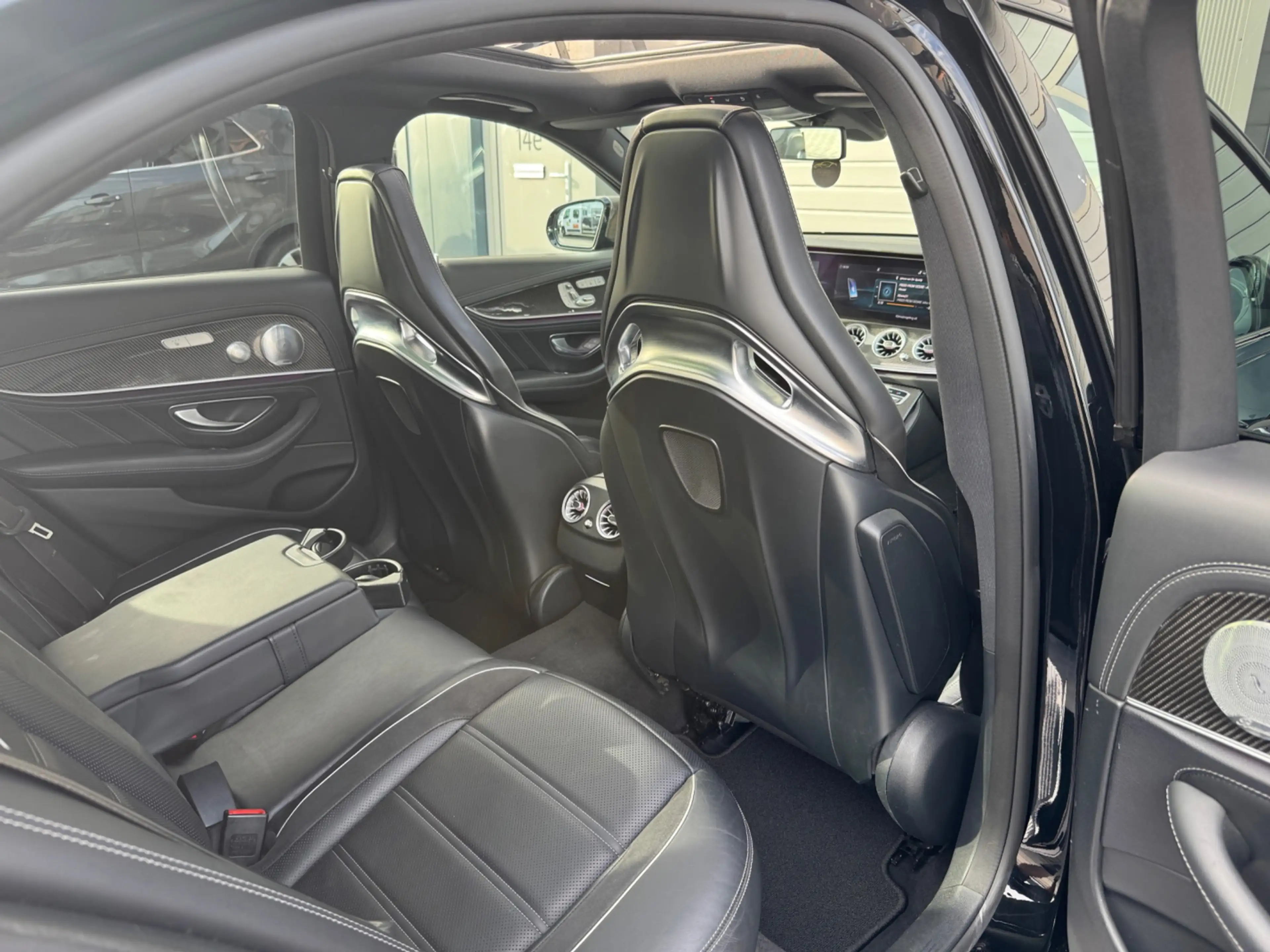 Mercedes-Benz E 63 AMG S 4MATIC+ Carbon BOMVOL — photo 35