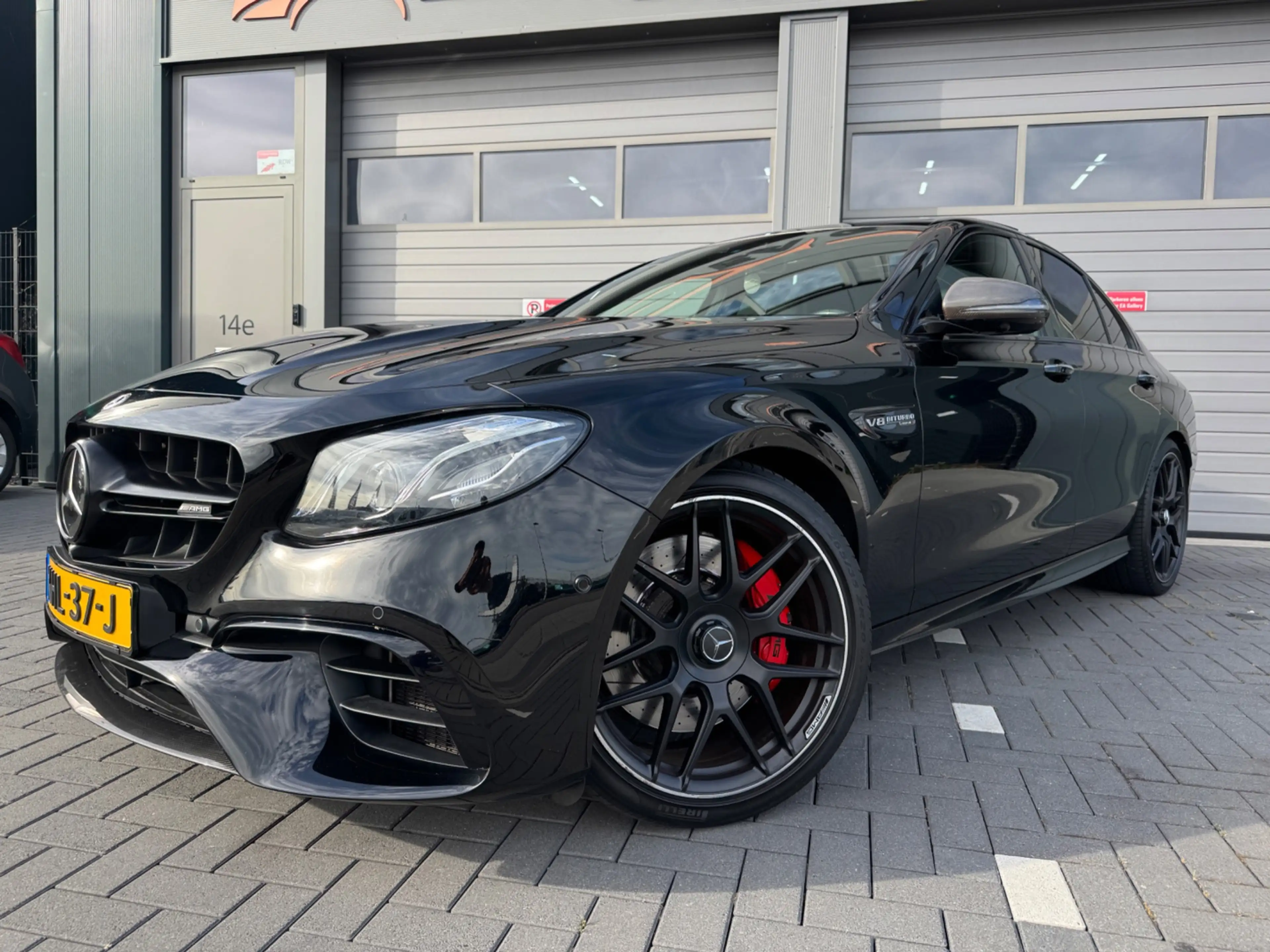 Mercedes-Benz E 63 AMG S 4MATIC+ Carbon BOMVOL — photo 4