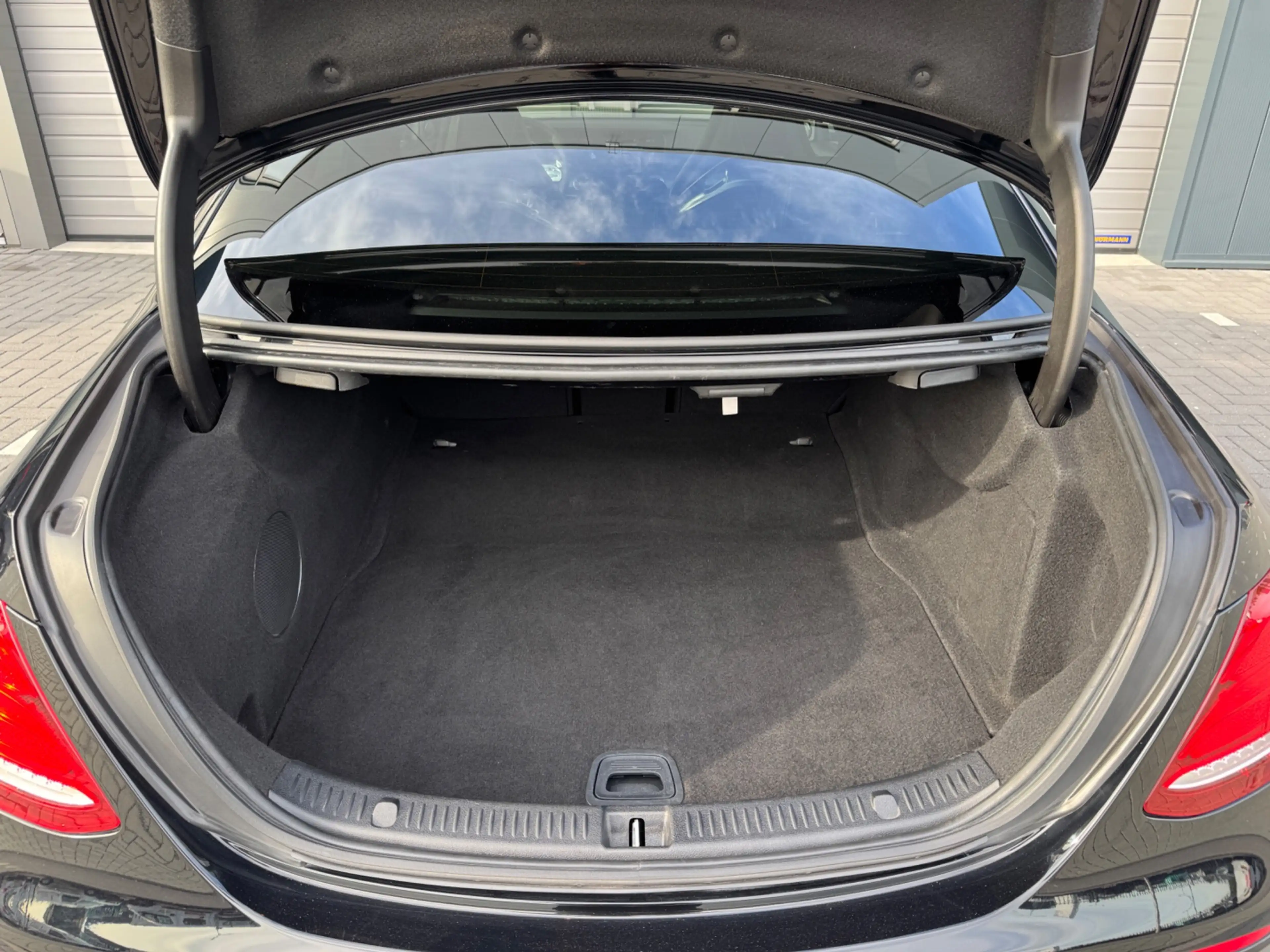 Mercedes-Benz E 63 AMG S 4MATIC+ Carbon BOMVOL — photo 30