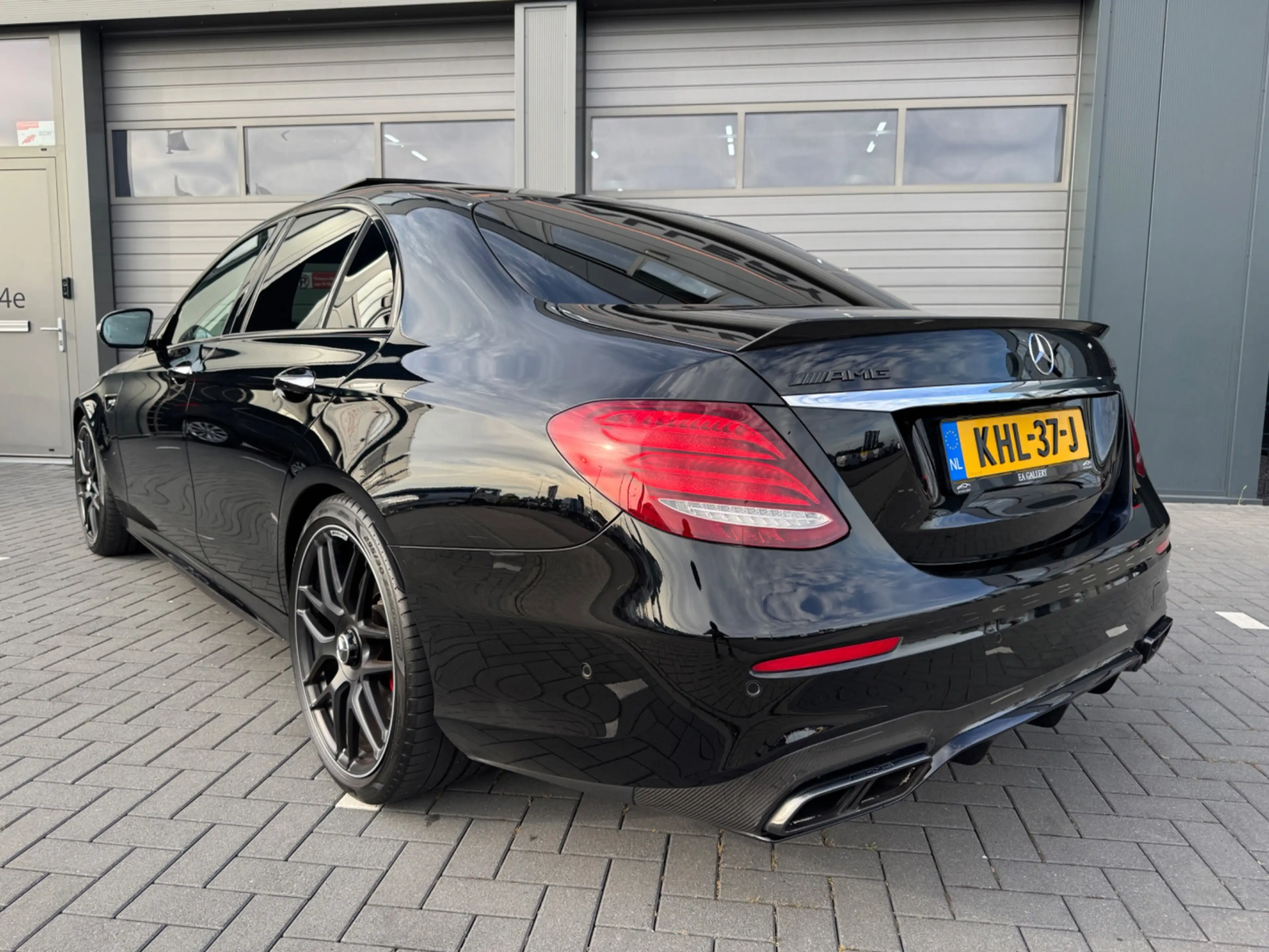 Mercedes-Benz E 63 AMG S 4MATIC+ Carbon BOMVOL — photo 22