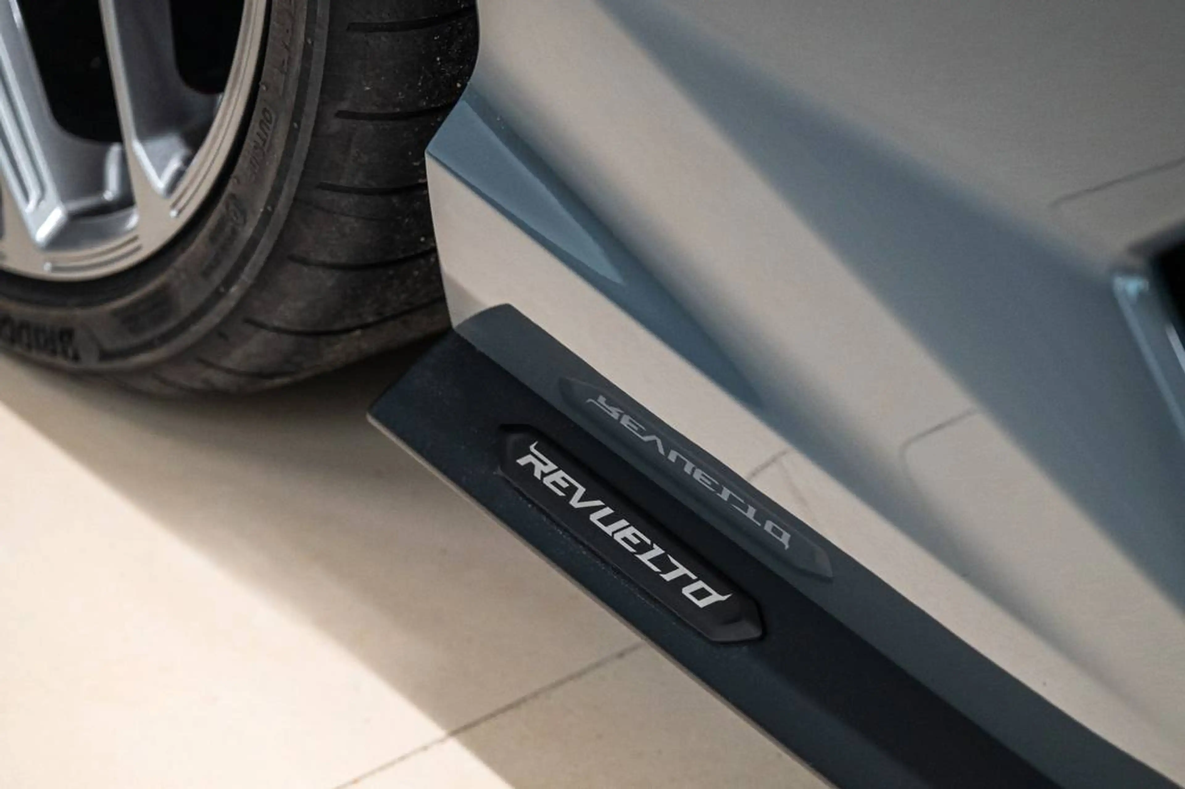 Lamborghini Revuelto Revuelto PHEV 6.5i V12 — photo 14