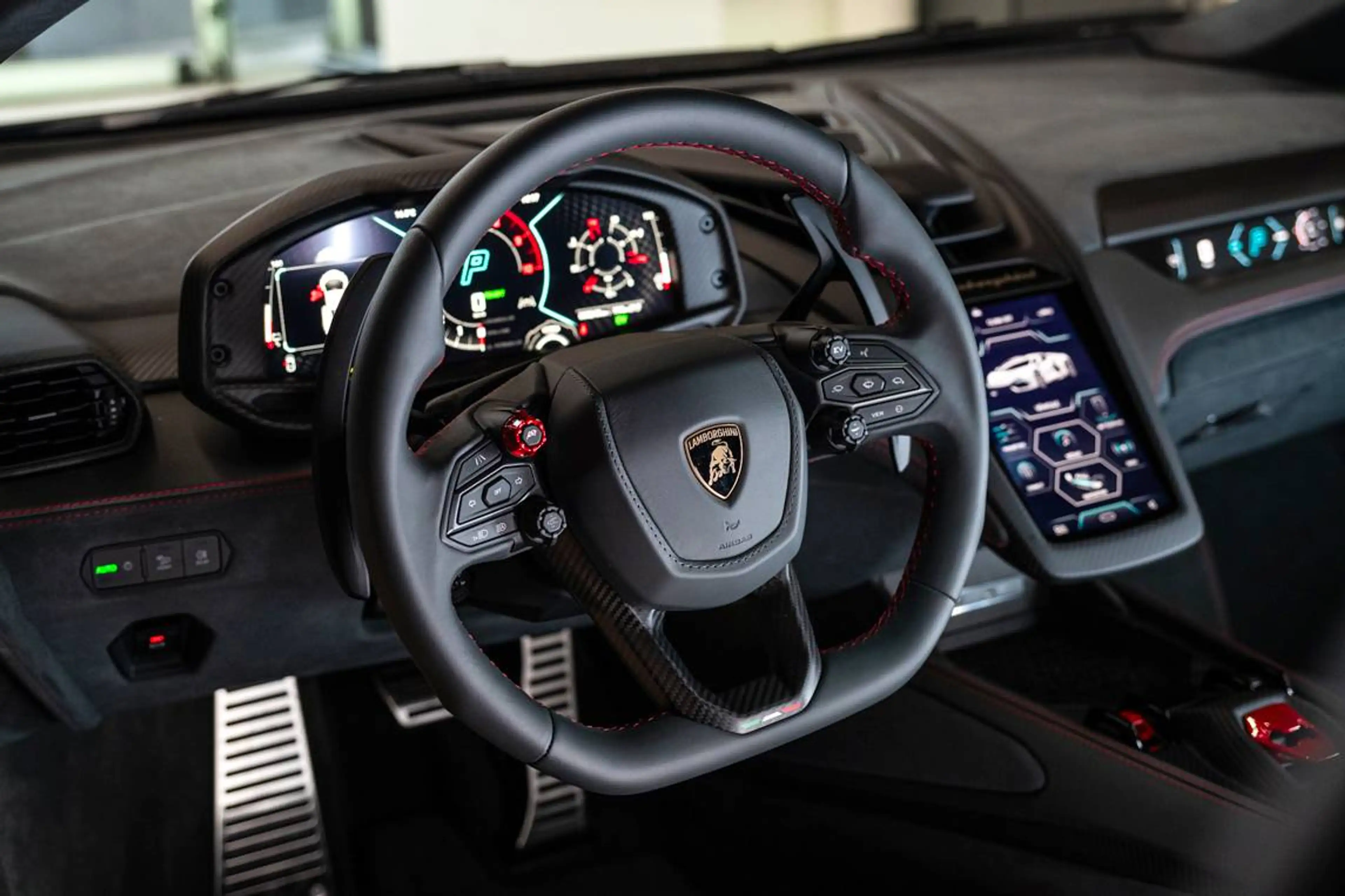 Lamborghini Revuelto Revuelto PHEV 6.5i V12 — photo 6
