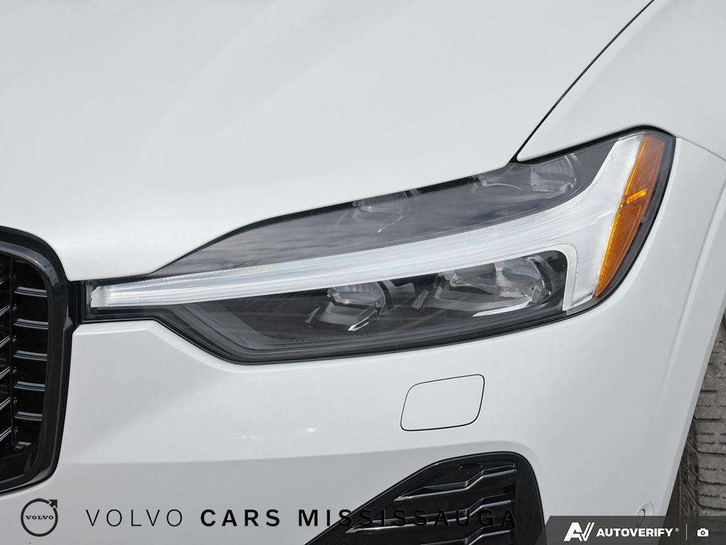 2024 Volvo XC60 Plus Dark Theme thumb 10