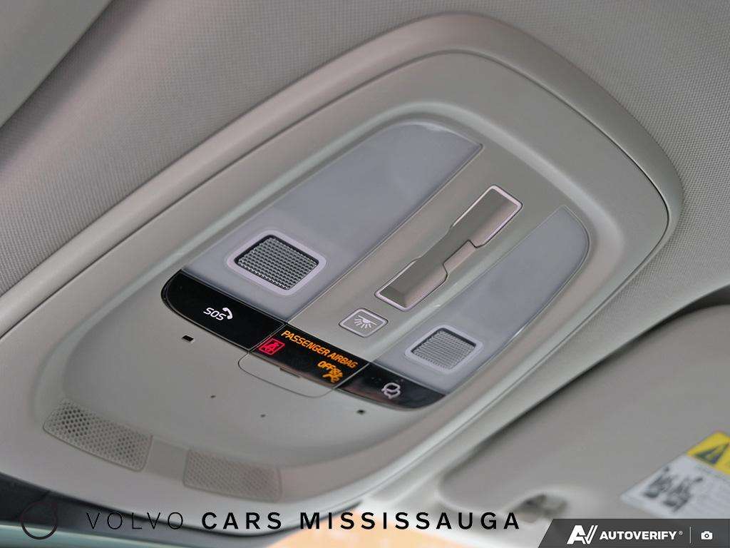 2024 Volvo XC60 Plus Dark Theme thumb 23
