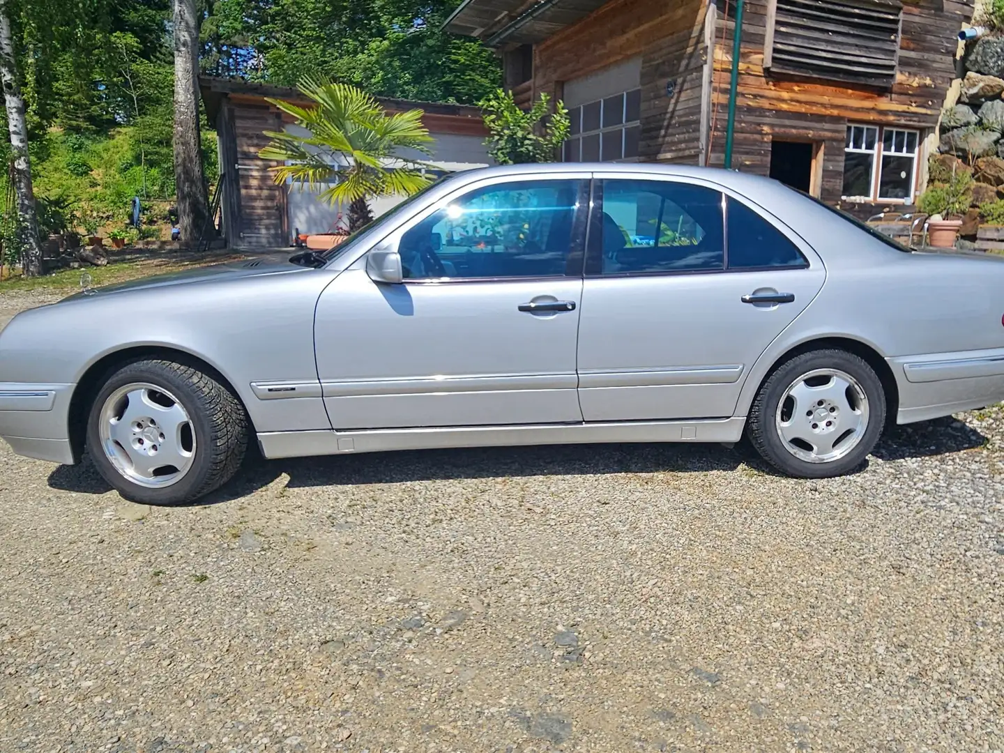 Mercedes-Benz E 320 Avantgarde Aut. Silber - 1