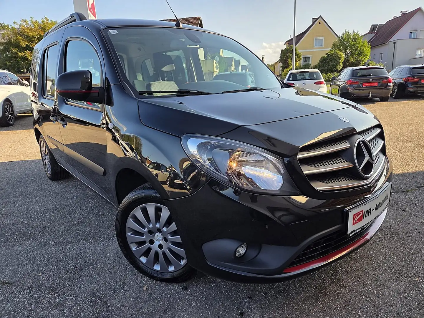 Mercedes-Benz Citan Tourer 111 CDI lang Schwarz - 1