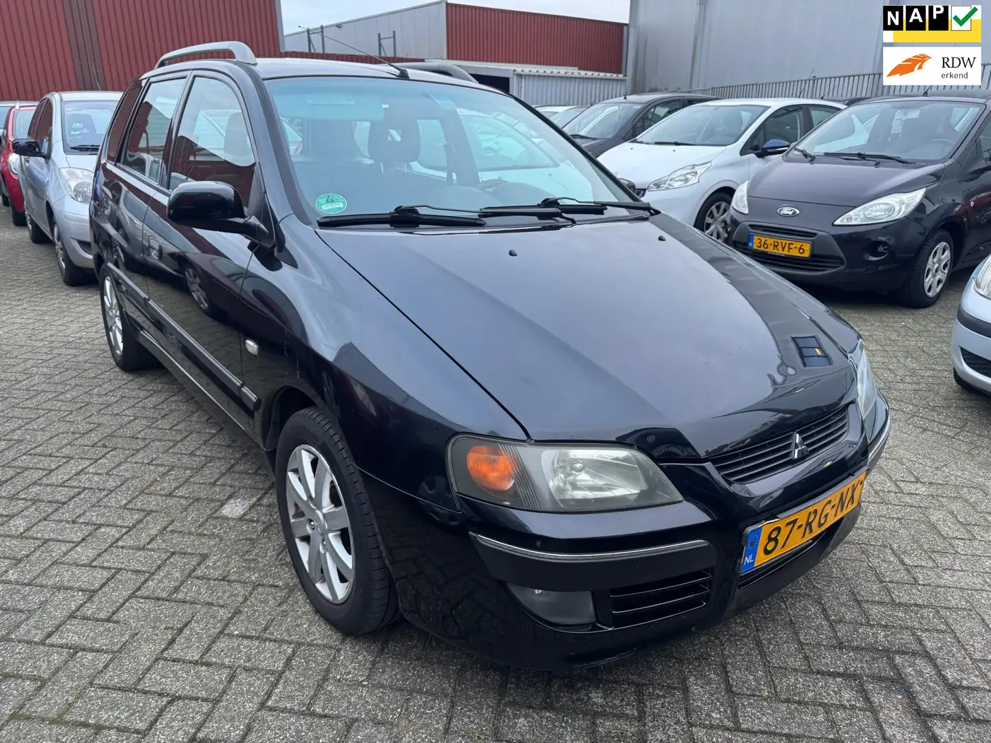 Mitsubishi Space Star 1.8 Instyle Silver AUTOMAAT Airco Fekete - 1