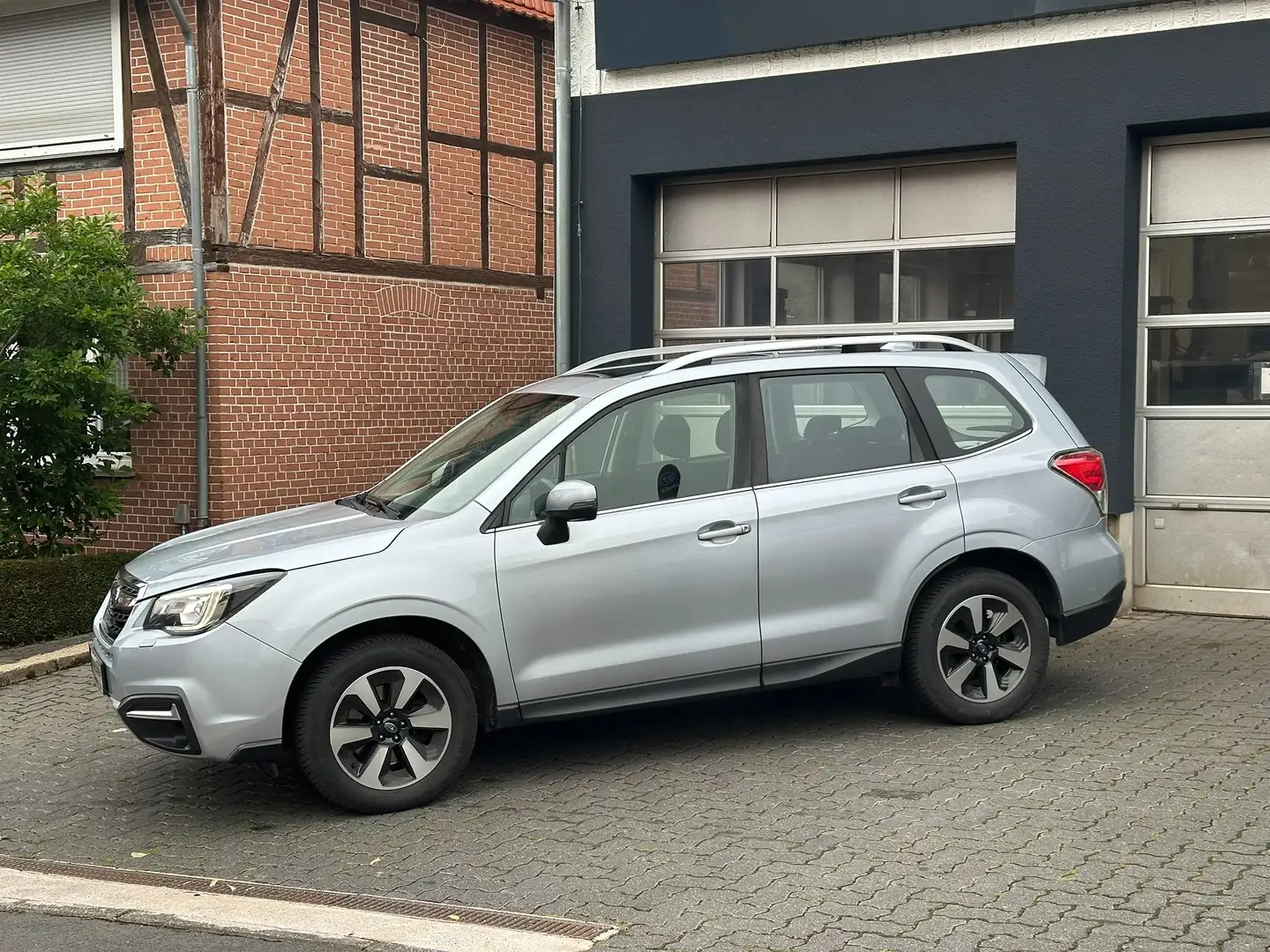 Subaru Forester 2.0D Lineartronic Exclusive Plateado - 1