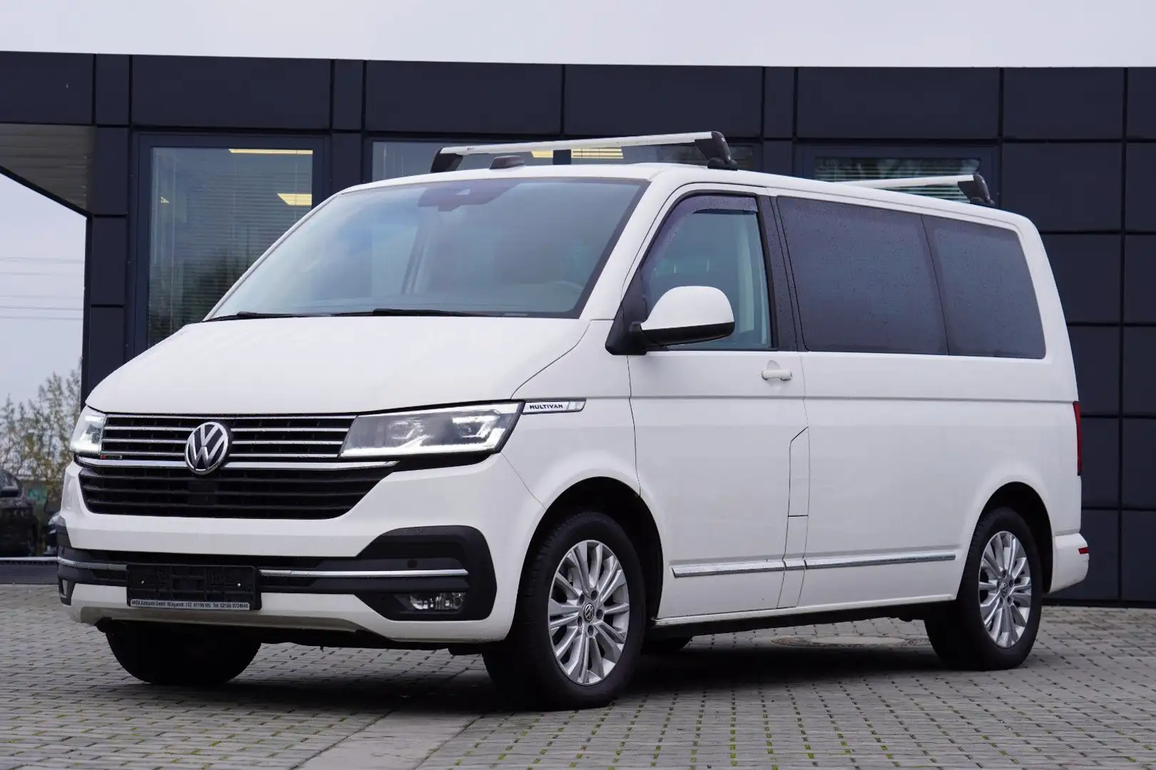 Volkswagen T6 Multivan Generation Six 4Motion Weiß - 1