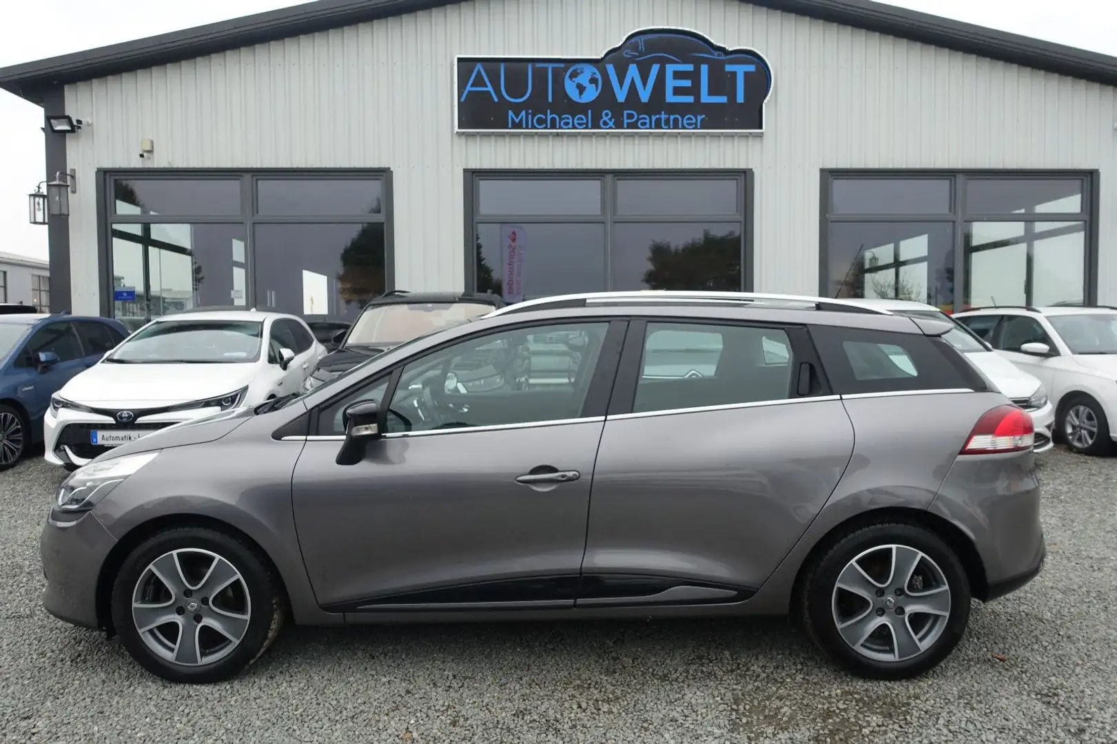 Renault Clio Kombi 1.2 lück.Scheckheft KLIMA TÜV+InspNEU Gris - 1