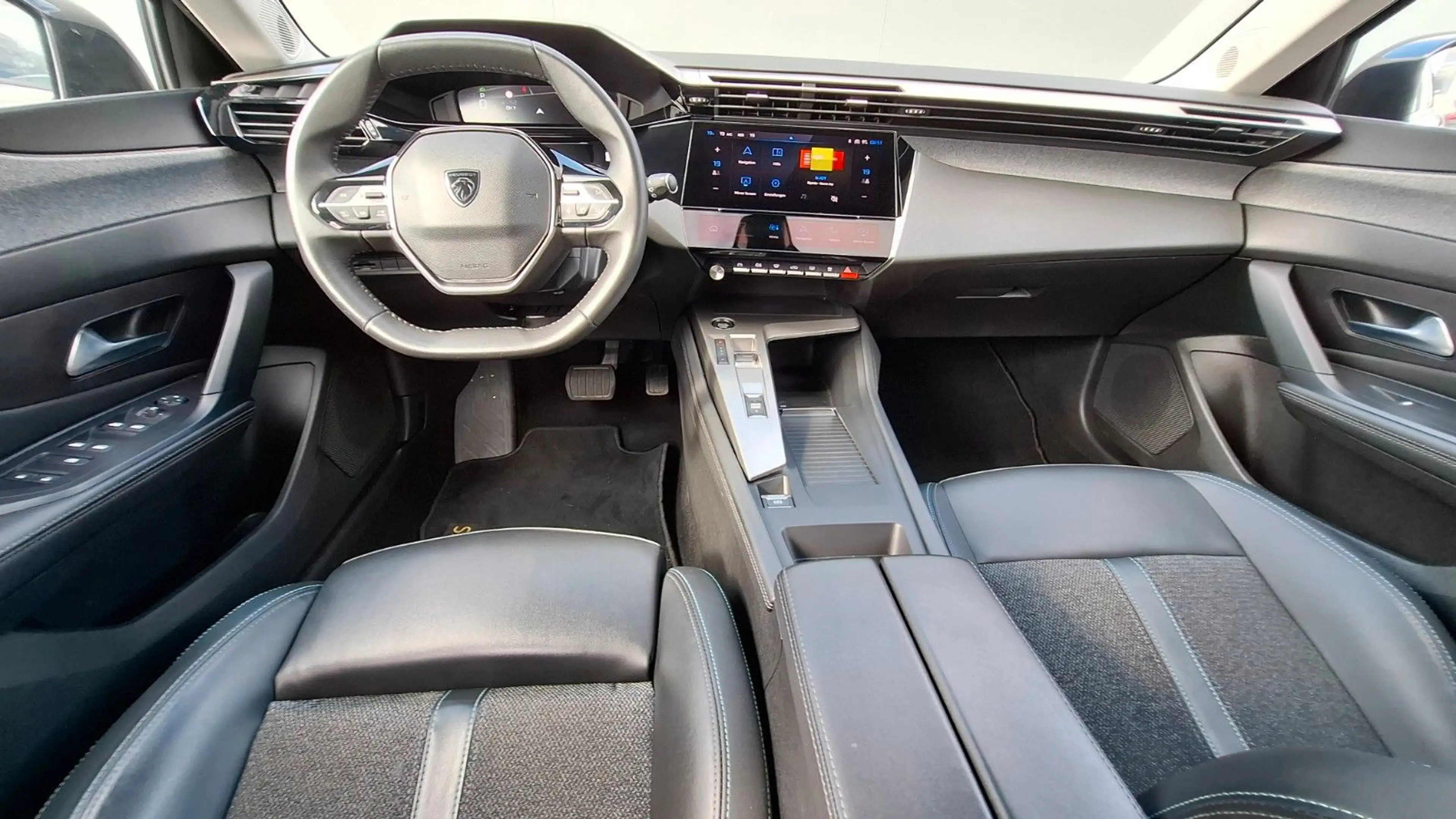Peugeot 308 SW Allure Pack KAMERA NAVI ACC — photo 9