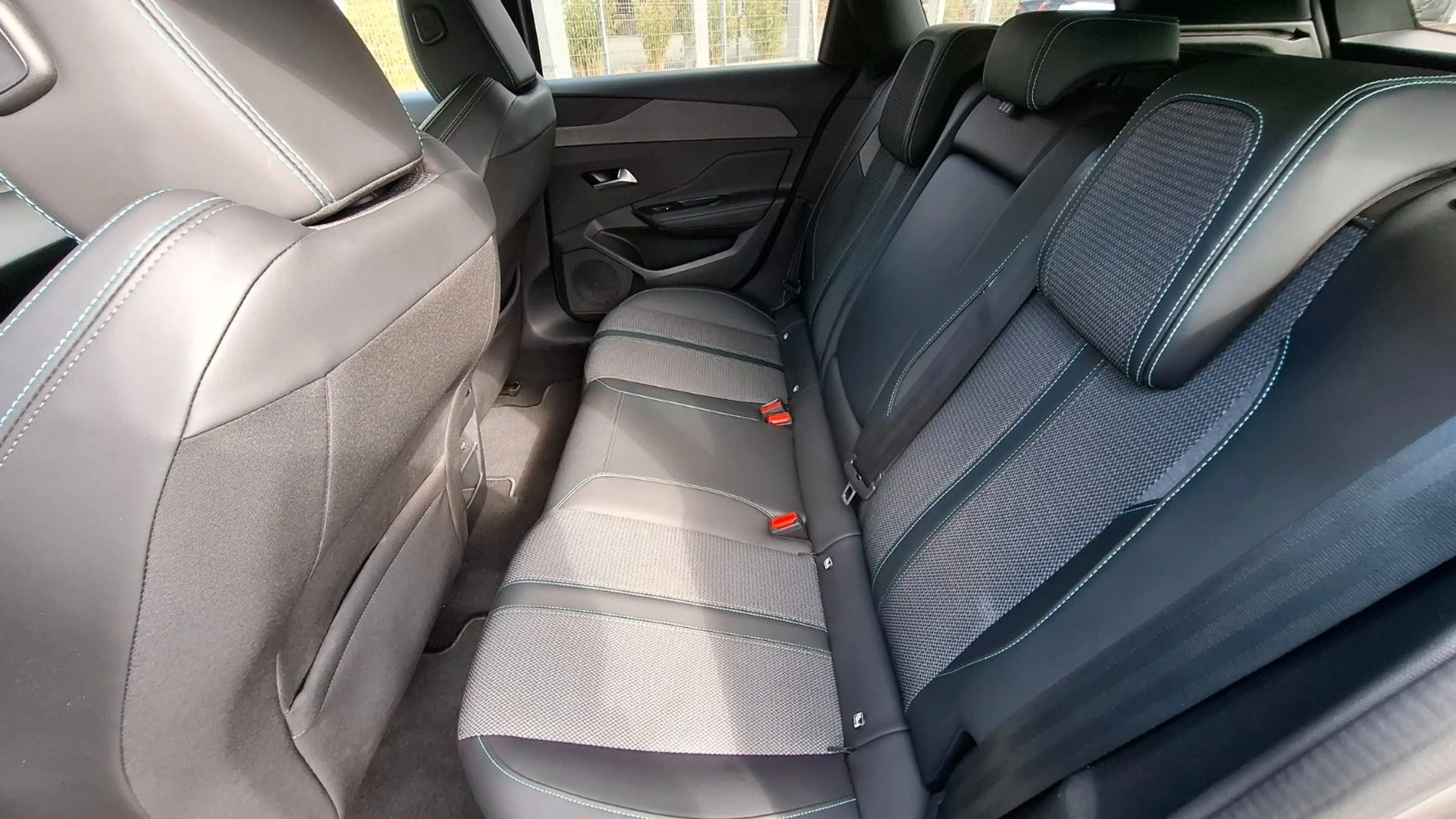 Peugeot 308 SW Allure Pack KAMERA NAVI ACC — photo 12