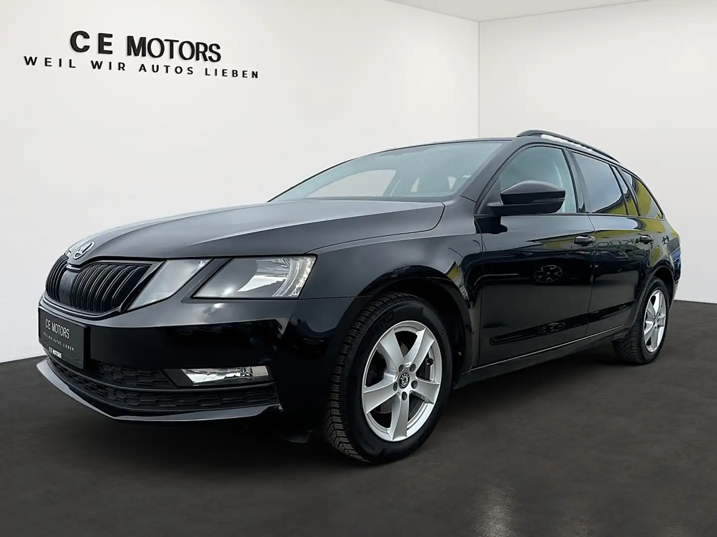 Skoda Octavia Combi 1,6 TDI Ambition Schwarz - 1