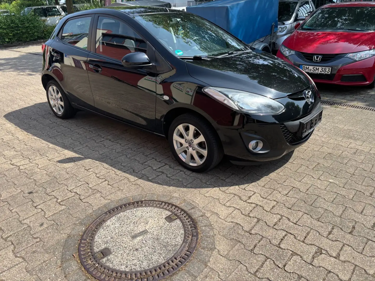 Mazda 2 Lim. 1.3 Edition*KLIMA*5TÜRIG*TÜV 12-2026* Nero - 1