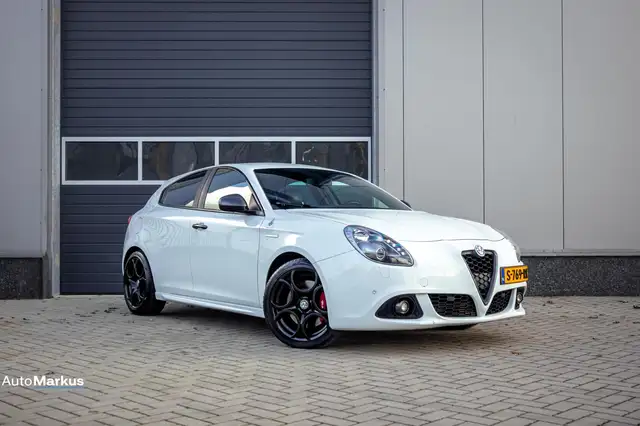 Alfa Romeo Giulietta 1750 TBi Quadrifoglio Verde TCT|Xenon|Half Alcanta