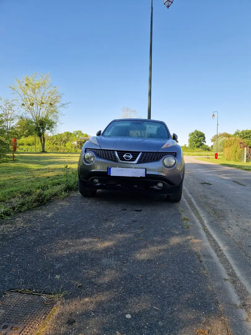 Nissan Juke 1.5 dCi 110 FAP Tekna Gris - 2