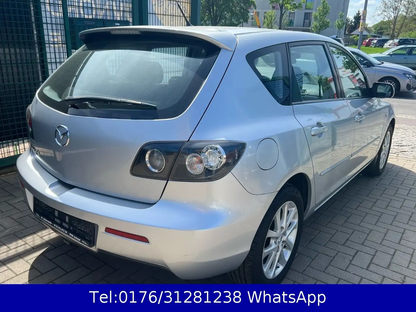 Mazda 3 Lim. 1.6 Sport Active !! Tüv-Service Neu !! Silber - 1