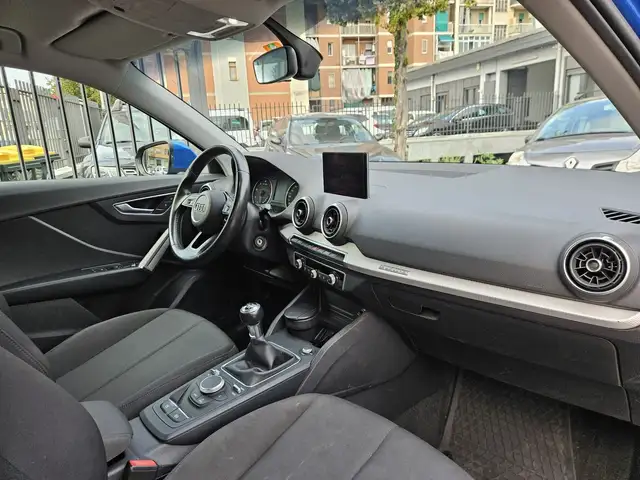 Audi Q2 view 11