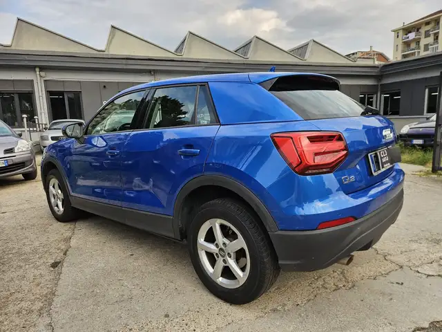 Audi Q2 view 6