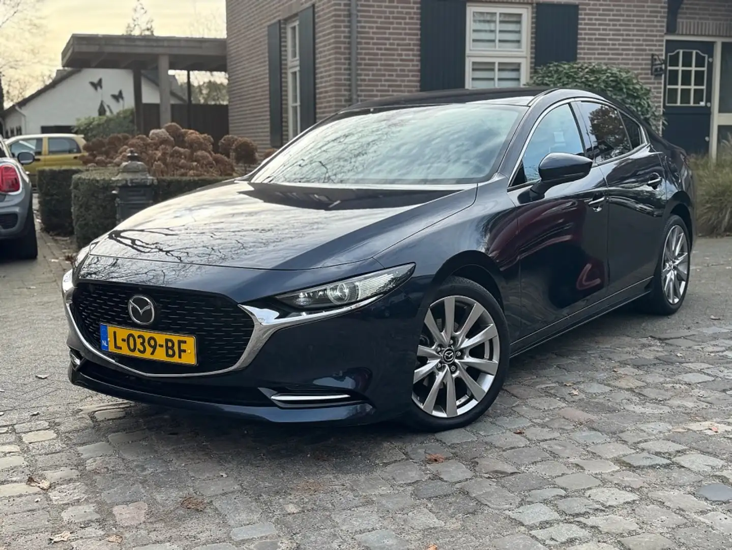 Mazda 3 2.0 e-SkyActiv-X M Hybrid 186 Luxury ecc,leer,led, Blauw - 1