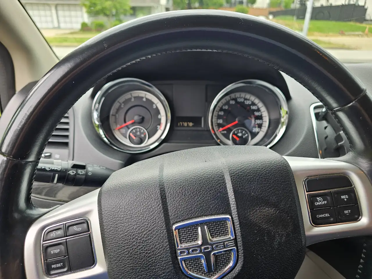 Dodge Grand Caravan photo Dodge Grand Caravan
