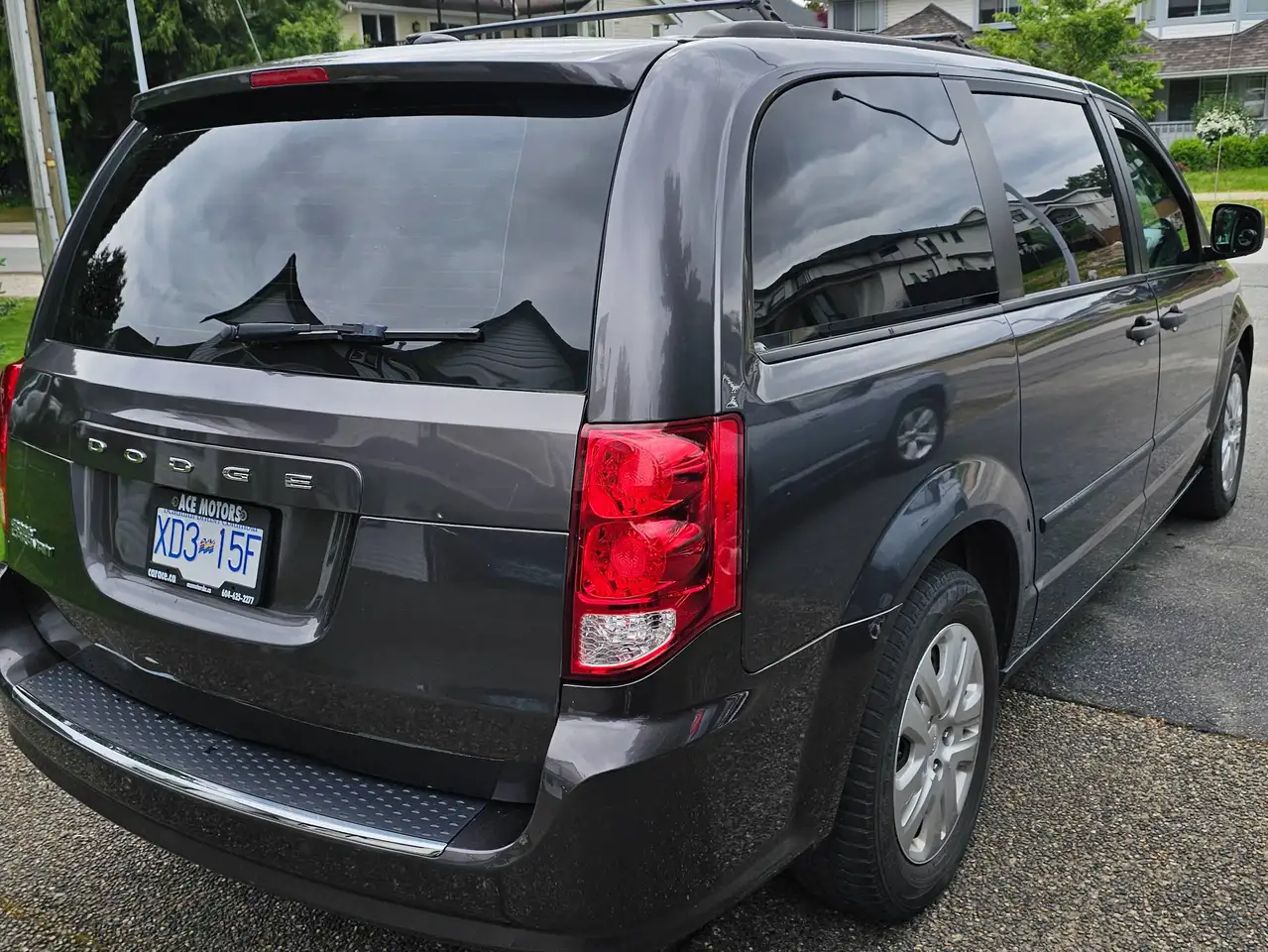 Dodge Grand Caravan photo Dodge Grand Caravan