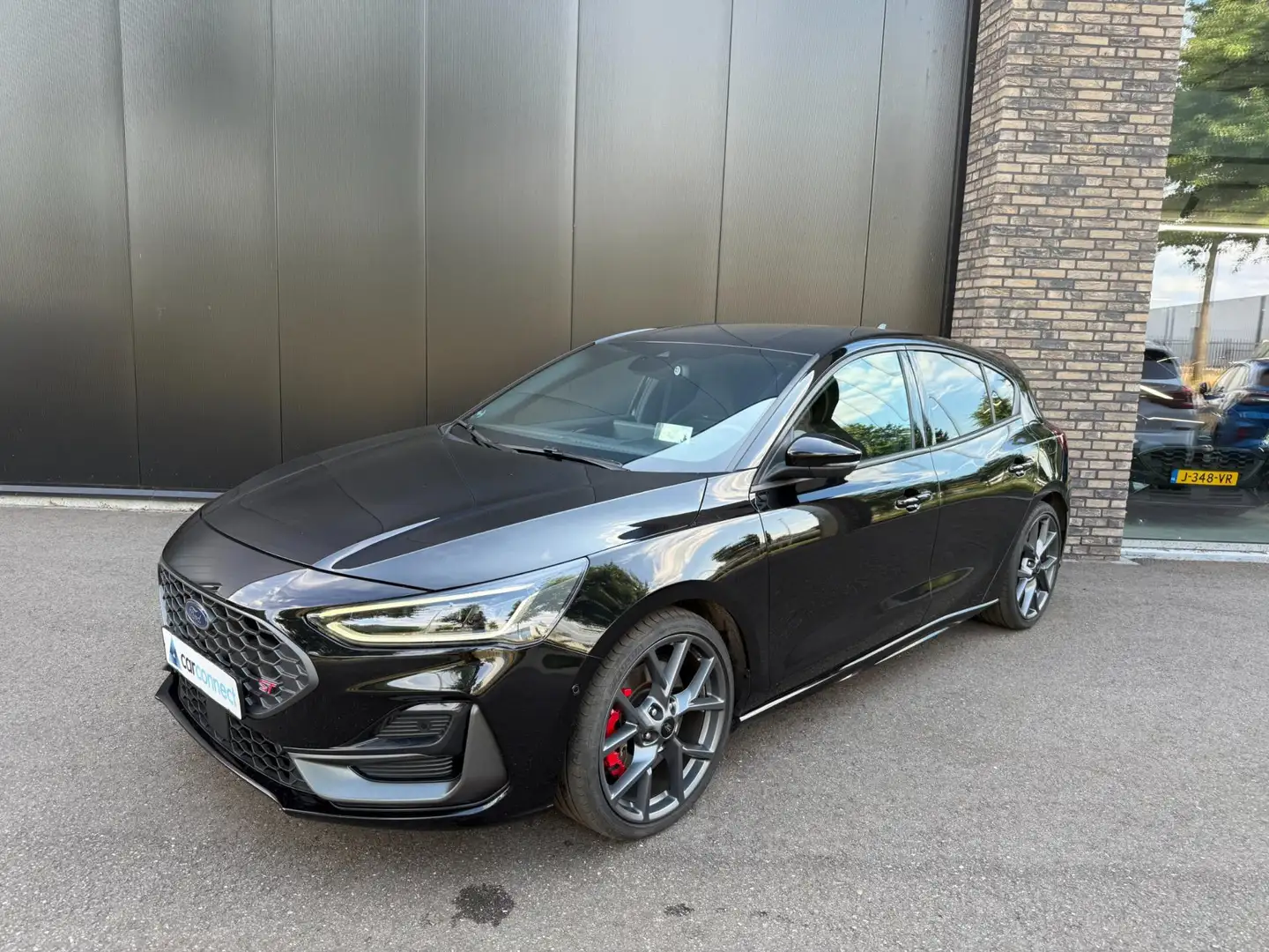 Ford Focus 2.3 Eco 280pk ST-X Navi groot, Winter Pack, Perfor Zwart - 1