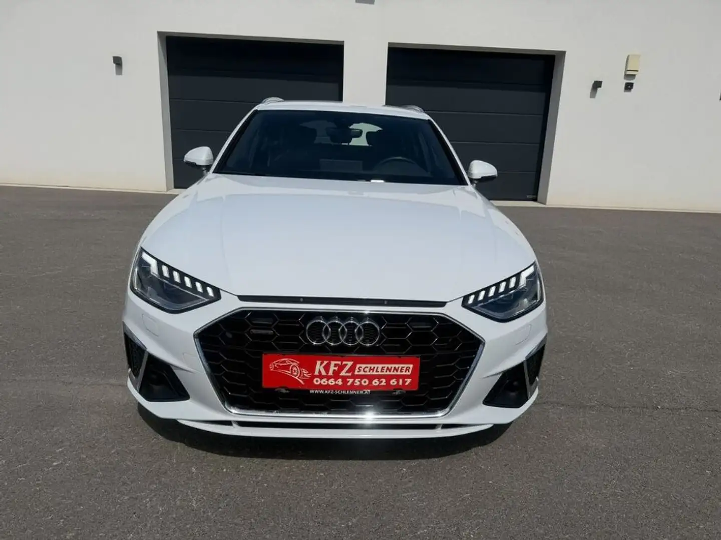 Audi A4 Avant 40 TDI S line quattro/Matrix/AHK/Standhei Weiß - 2