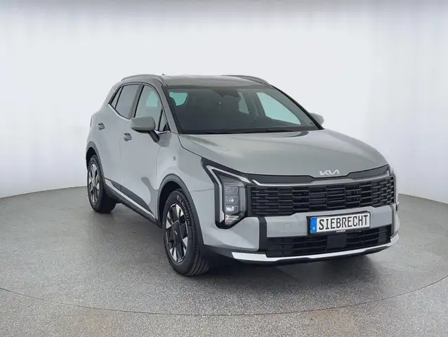 Kia Sportage view 3